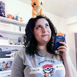 Adore this sweet shot of Trainer Jes @dragonxmew and her little Pikachu buddy!